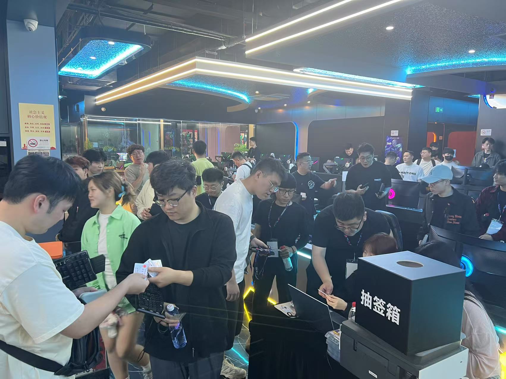 精英遭遇轮轮对碰杭州黑马无阻幸运晋级-街头篮球官方网站